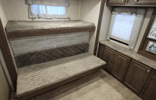 Family/Pet Friendly Large Camper Rental