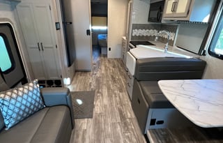 2022 Thor Motor Coach Hurricane 31C