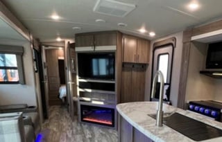 New 2022 Grand Design Imagine 3250 Bunkhouse