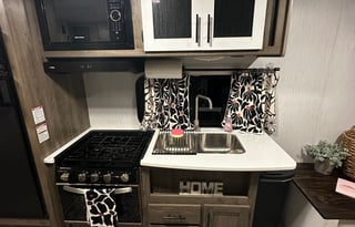 The B3 Memory maker-2021 Heartland Pioneer