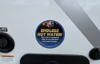 Easy Livin’ with Eileen – 2025 Coleman Camper 27'