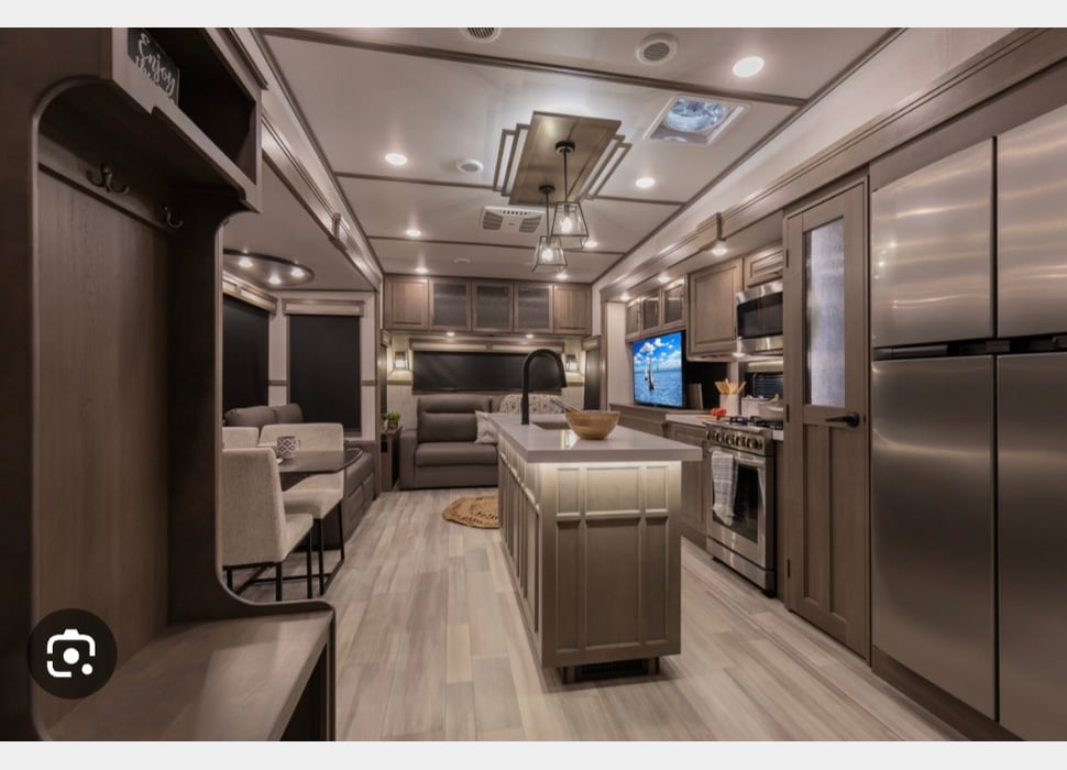 Fifth Wheel rentals in Dallas