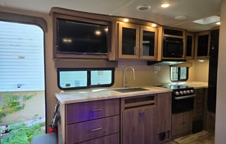 AR's Couple's 2022 Grand Design 17mke