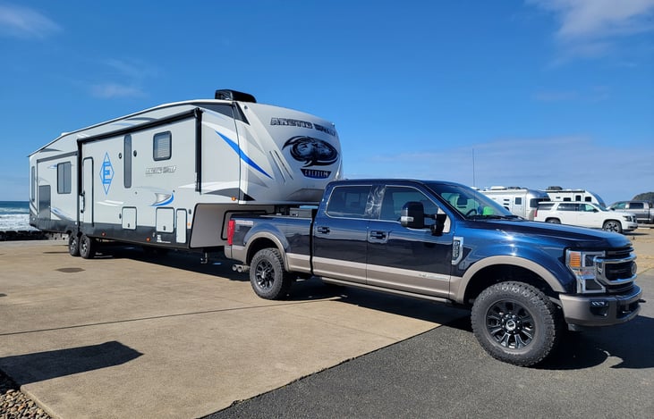 Full delivery, setup, breakdown, and cleaning available