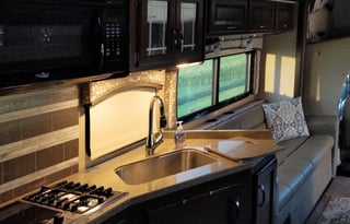 2019 Thor Motor Coach Chateau 31Y