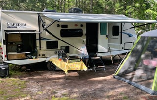 28.0 Freedom Express Ultra Lite 248RBS