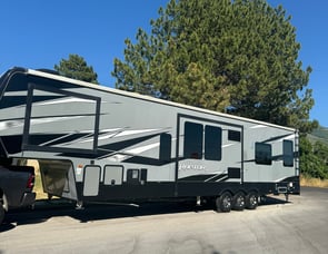 Keystone RV Raptor 423