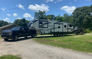 Spacious 5th Wheel— Perfect for Families
