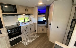 2022 Shadow Cruiser "CRISS FAMILY FREE AMENITIES"