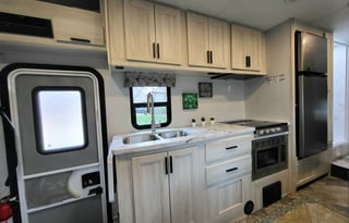 2021 Forest River RV Sunseeker LE 2850SLE Ford