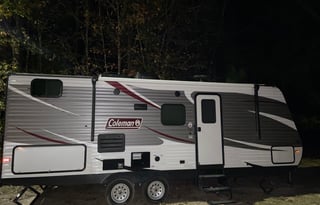 NEW CONDITION 2019 Coleman RV