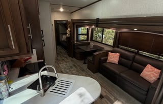 The Happy Camper | Luxury Glamping Getaway