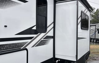 Ty and Torri’s RV Rental