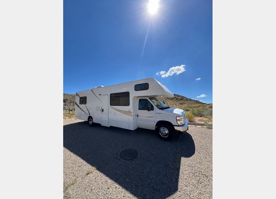 Class C Motor Home rentals in Pecos