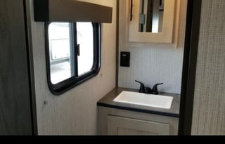 2020 Cruiser Radiance Ultra Lite 32BH