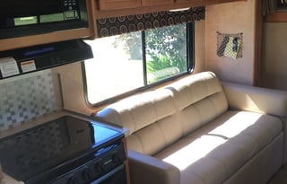 2017  Forest River Sunseeker 3170