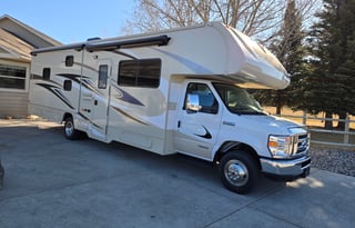 2020 Winnebago 32ft Bunkhouse *Unlimited miles*