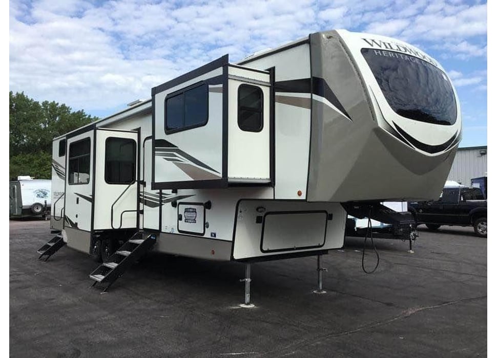 Fifth Wheel rentals in Petersburg