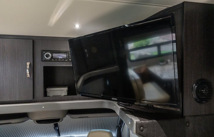 Front smart TV with HDMI hook-up.