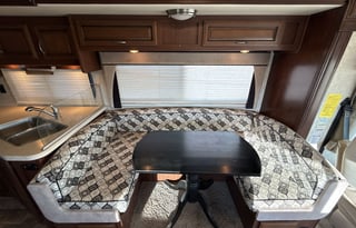 Starlink WiFi - Optional Voice Control - Sleeps 6