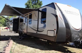 Luxury Keystone RV Sprinter 332DEN