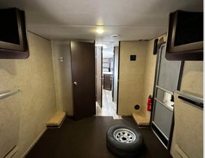 Forest River RV Cherokee Grey Wolf 27RR