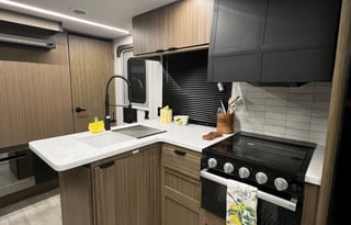 Nomadic Nature Rentals-Luxury Amenities (Lemonade)