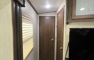 The Crow’s Nest, Family Friendly, Trailer Rental