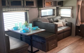 Family Friendly Hybrid Tent Trailer