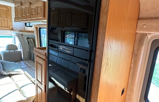 2002 Born Free Easy Drive First Class RV