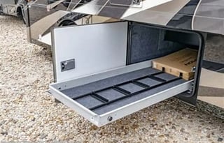 Class A Diesel Pusher bunkhouse w/ 2 full baths