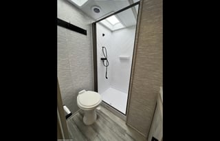 Family Bunkhouse RV with Starlink Internet