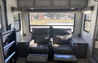 New Elite Heartland Wilderness 2500RL