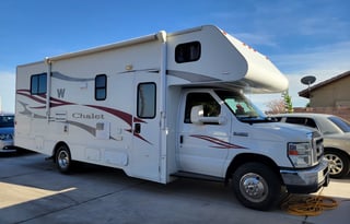 2013 Winnebago Chalet 26QR