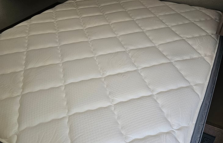 Upgraded comfortable mattress, Dreamfoam Bedding Doze 11" Eurotop Mattress, Made in Arizona