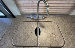 "Jolly" - Spacious RV for a King (and Queen)