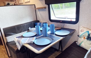 "Black Wolf" New 2021 Coleman 17B