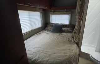 2009 Fleetwood Enterprises Inc. Icon 24d