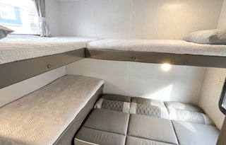 2022 Forest River RV Wildwood X-Lite T273QBXL