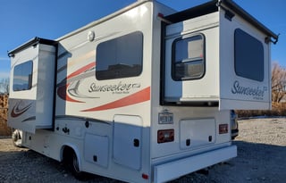 2015 Forest River  Sunseeker Mercedes Benz chassis