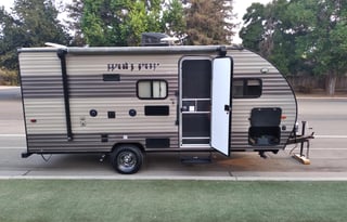 Travel Trailer Delivery by One Haul Of A Time