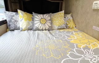 "Ruff  n'  It"  is ready for YOU to Relax!!