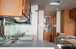 Family Friendly Fleetwood Discovery 36R