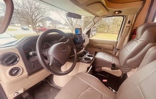 2020 Entegra Odyssey 32' Near Ohio Parks