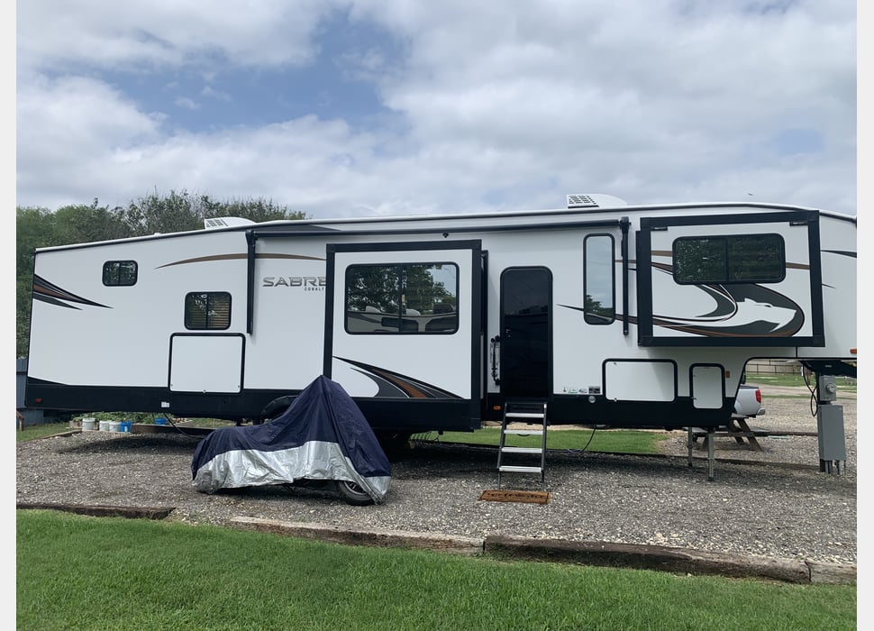 Fifth Wheel rentals in Cibolo