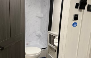 2025 Venture Stratus | Bunkhouse | Easy Set-up