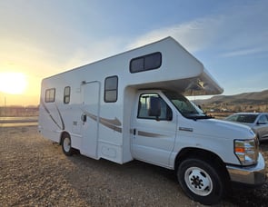 Thor Motor Coach Majestic 23a