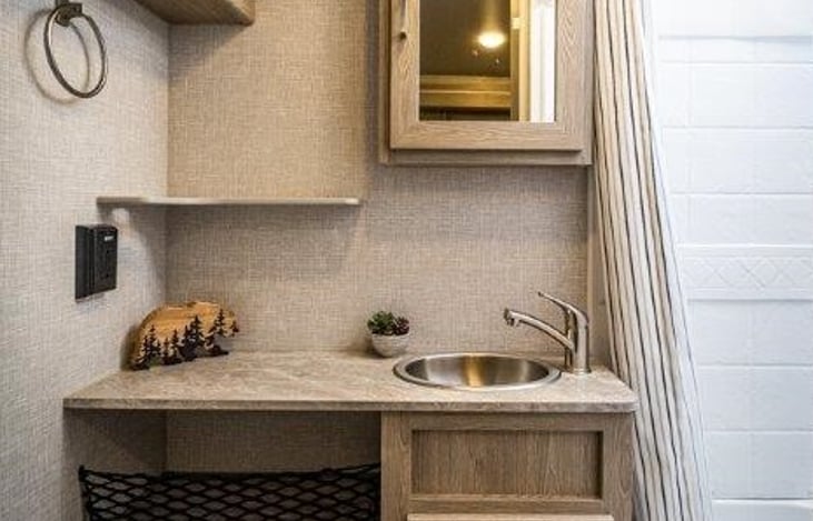 Great bathroom layout!  lots of storage and space!