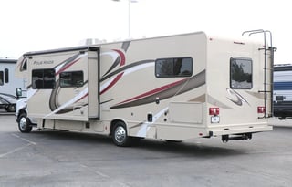 30' Thor 10 Sleeper w Bunks 2 SlideOut Rooms WiFi