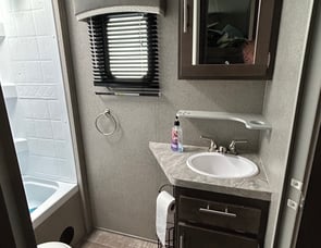 Forest River RV Rockwood Mini Lite 2509S